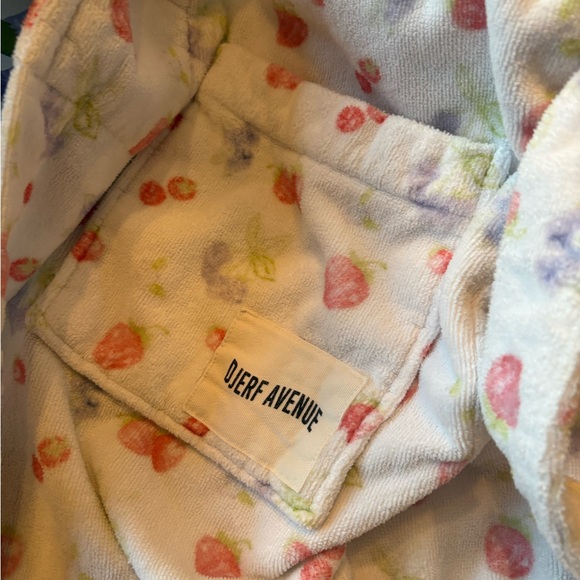 Djerf Avenue White Berries Women's Robe - Picture 4 of 6